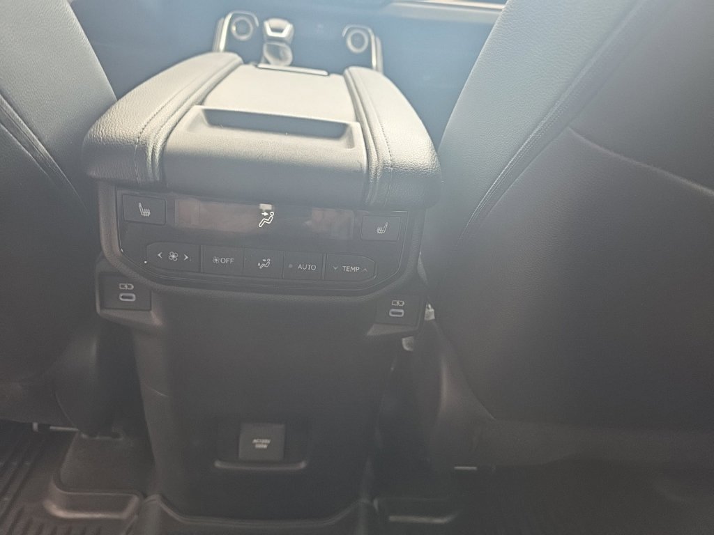 Used 2026 Toyota Grand Highlander FWD image 16