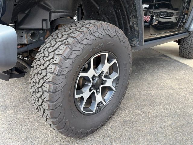 Used 2021 Jeep Wrangler Unlimited Rubicon AWD/4WD image 6