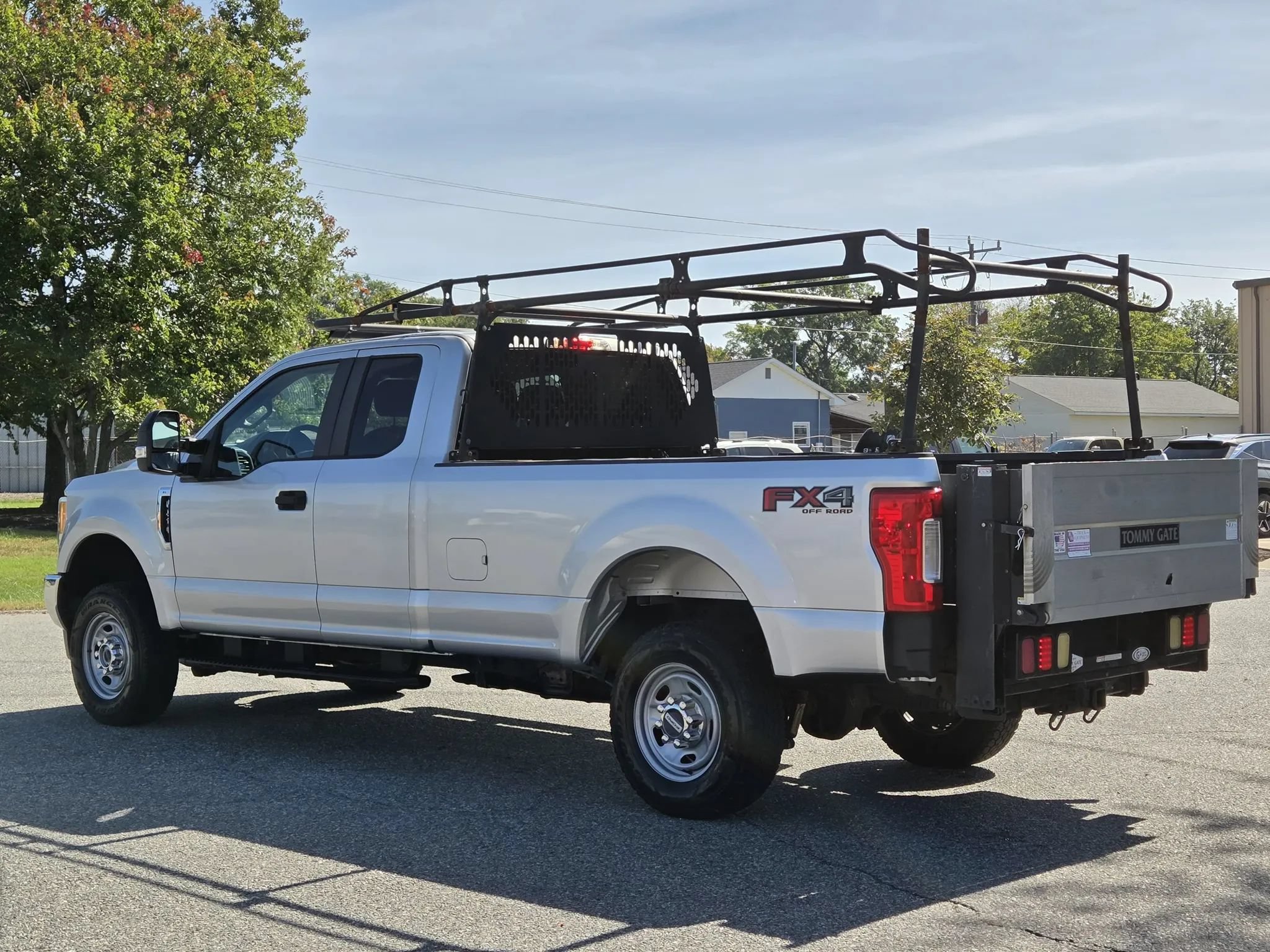 Used 2017 Ford F250 XL w/ Power Equipment Group AWD/4WD image 10