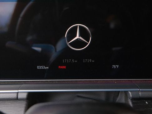 Used 2025 Mercedes-Benz GLE 450e 4MATIC image 55