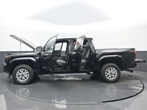 New 2026 Toyota Tacoma SR5 AWD/4WD image 32
