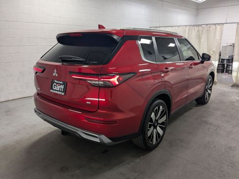 Used 2025 Mitsubishi Outlander SE AWD/4WD image 7