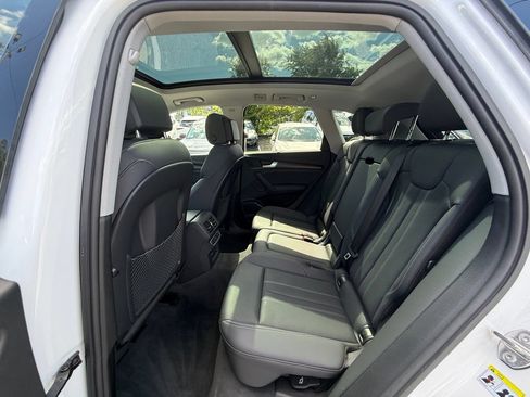 Used 2023 Audi Q5 e Premium Plus w/ Premium Plus Package AWD/4WD image 21