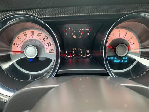 Used 2011 Ford Mustang GT Premium w/ 401A Rapid Spec Order Code image 31