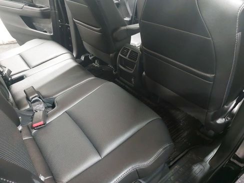 Used 2023 Honda Passport EX-L image 11