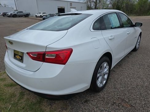 Used 2025 Chevrolet Malibu LT image 6