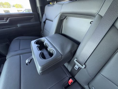 New 2026 GMC Sierra 2500 SLT w/ SLT Premium Package image 19