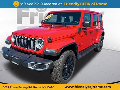 Used 2025 Jeep Wrangler Unlimited Sahara AWD/4WD image 1