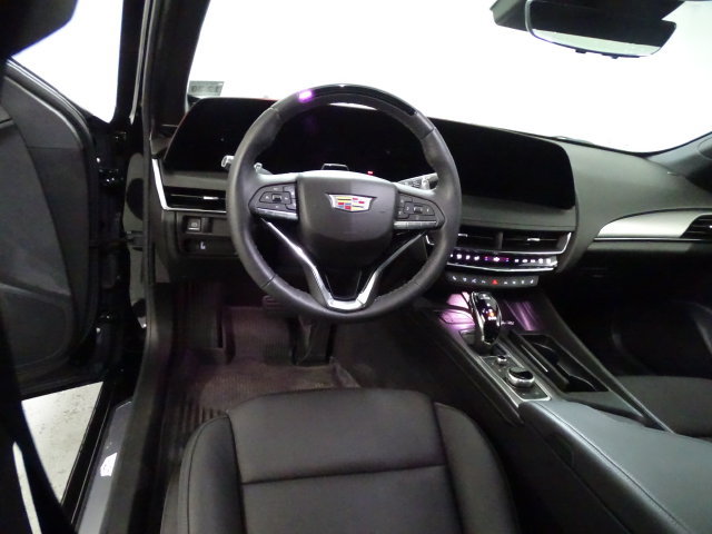 Used 2026 Cadillac CT5 Premium Luxury w/ LPO, Red Accent Package AWD/4WD image 5
