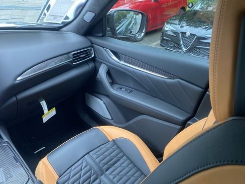 New 2024 Maserati Levante Trofeo image 47