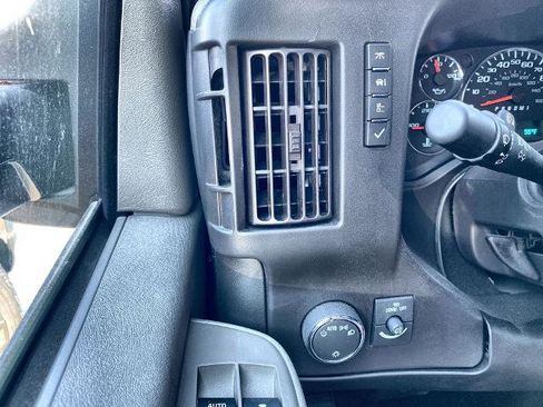 New 2024 Chevrolet Express 3500 w/ Power Convenience Package image 78