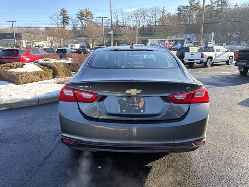 Used 2016 Chevrolet Malibu LT w/ Leather Package image 7