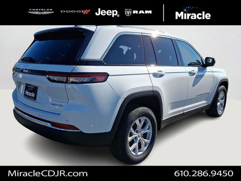 Certified 2023 Jeep Grand Cherokee Limited image 6