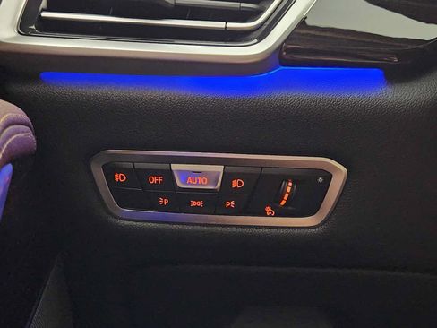 Used 2021 BMW X5 sDrive40i w/ Premium Package RWD image 22