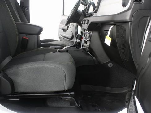 New 2026 Jeep Gladiator Sport image 19