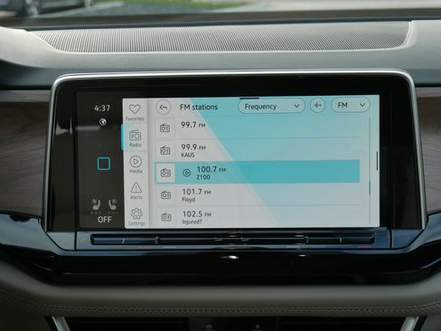 New 2026 Volkswagen Atlas SE image 10