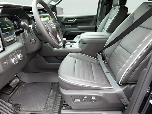New 2026 GMC Sierra 1500 AT4X image 9