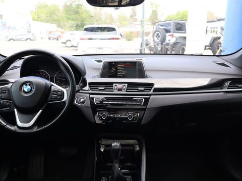 Used 2016 BMW X1 xDrive28i AWD/4WD image 12