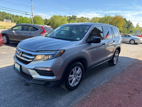 Used 2018 Honda Pilot LX image 3