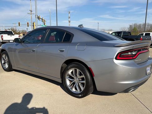 Used 2015 Dodge Charger SXT w/ Plus Group image 11