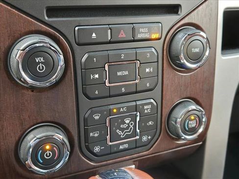 Used 2014 Ford F150 King Ranch w/ King Ranch Luxury Package image 15