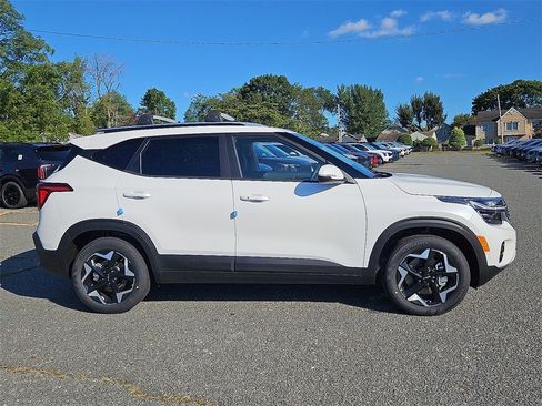 New 2026 Kia Seltos S image 6