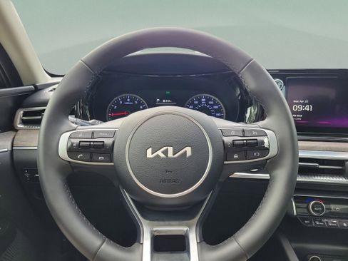 Used 2023 Kia K5 EX FWD image 17