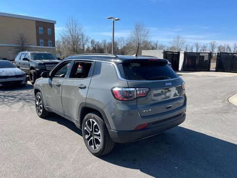 Used 2024 Jeep Compass Limited image 6