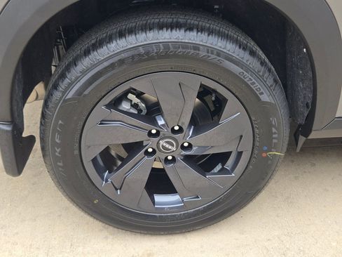 New 2026 Nissan Rogue SV FWD image 22