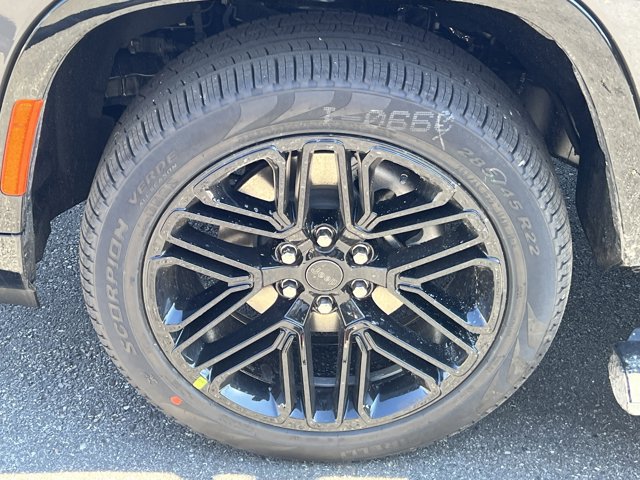 New 2026 Jeep Grand Wagoneer Limited AWD/4WD image 13