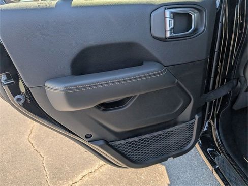 New 2026 Jeep Gladiator Sport image 24