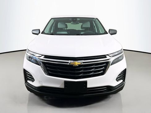 Used 2022 Chevrolet Equinox LS w/ LS Convenience Package image 2
