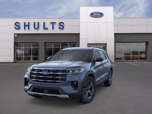 New 2026 Ford Explorer Active image 2