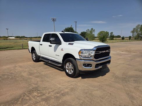Used 2024 RAM 2500 Big Horn w/ Off Road Package AWD/4WD image 27