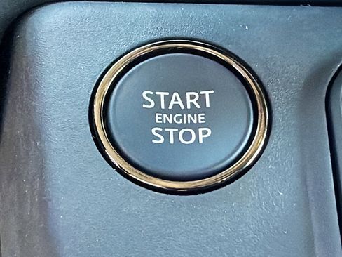 New 2026 Land Rover Defender 110 OCTA image 35