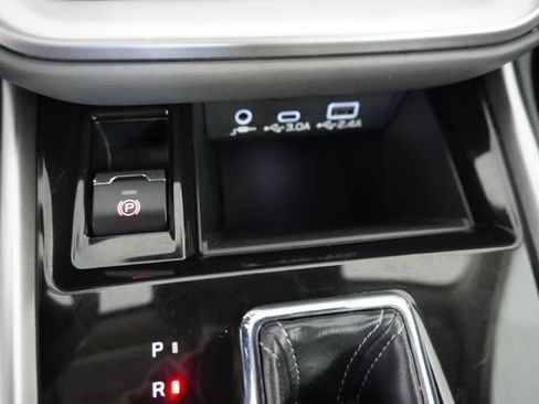 Certified 2025 Subaru Outback Onyx Edition AWD/4WD image 29