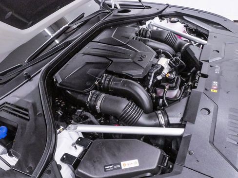 Certified 2025 Genesis GV70 3.5T Sport image 24