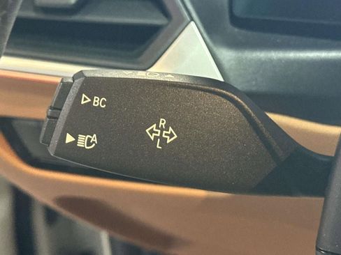 Used 2023 BMW 330i xDrive Sedan w/ Premium Package image 24