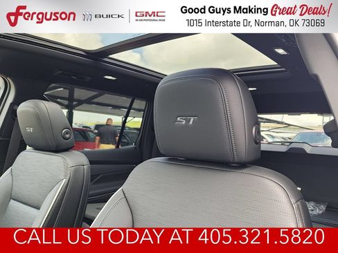 New 2026 Buick Enclave Sport Touring w/ Super Cruise Package FWD image 17