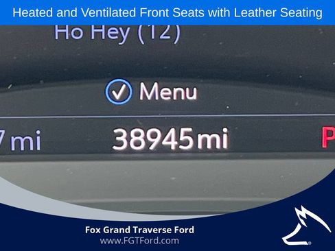 Used 2022 Cadillac XT5 Premium Luxury w/ Technology Package FWD image 6