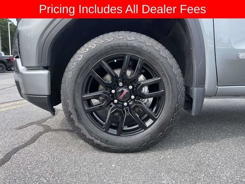 Used 2024 GMC Sierra 1500 Elevation AWD/4WD image 9