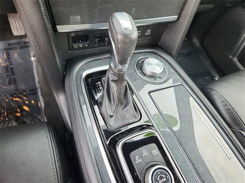 Certified 2023 Nissan Armada SL w/ Midnight Edition Package image 22