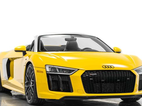 Used 2018 Audi R8 V10 AWD/4WD image 3