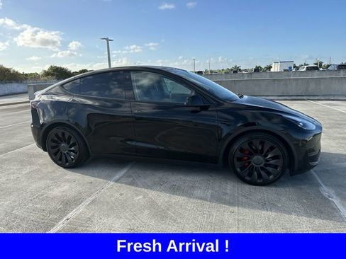 Used 2022 Tesla Model Y Performance image 21