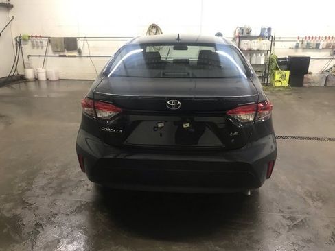 Used 2025 Toyota Corolla LE image 7