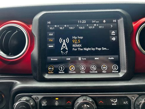 Used 2018 Jeep Wrangler Unlimited Rubicon image 19