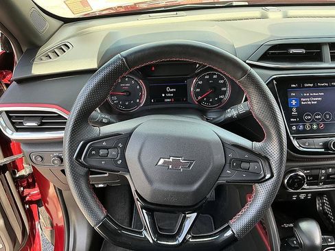 Used 2023 Chevrolet TrailBlazer RS w/ Sun and Liftgate Package FWD image 15