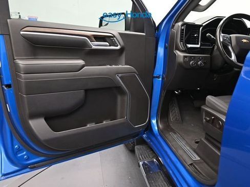 Used 2022 Chevrolet Silverado 1500 LT w/ Protection Package AWD/4WD image 16