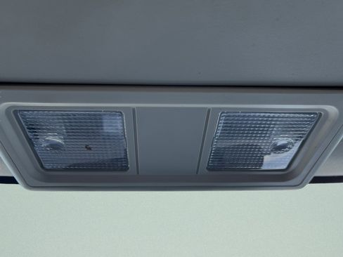 Used 2010 Dodge Journey SE w/ Popular Equipment Group image 16