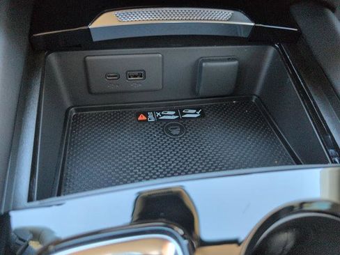 New 2025 Buick Envision Sport Touring image 25